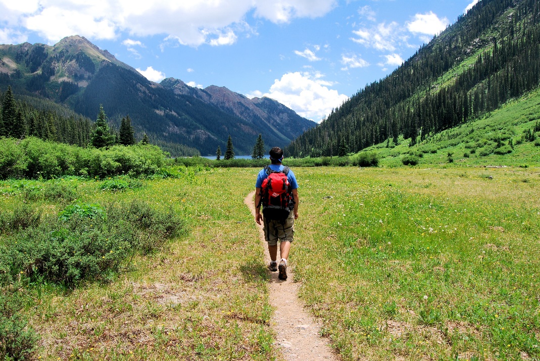 10 Things People From Colorado Miss From Home hiking