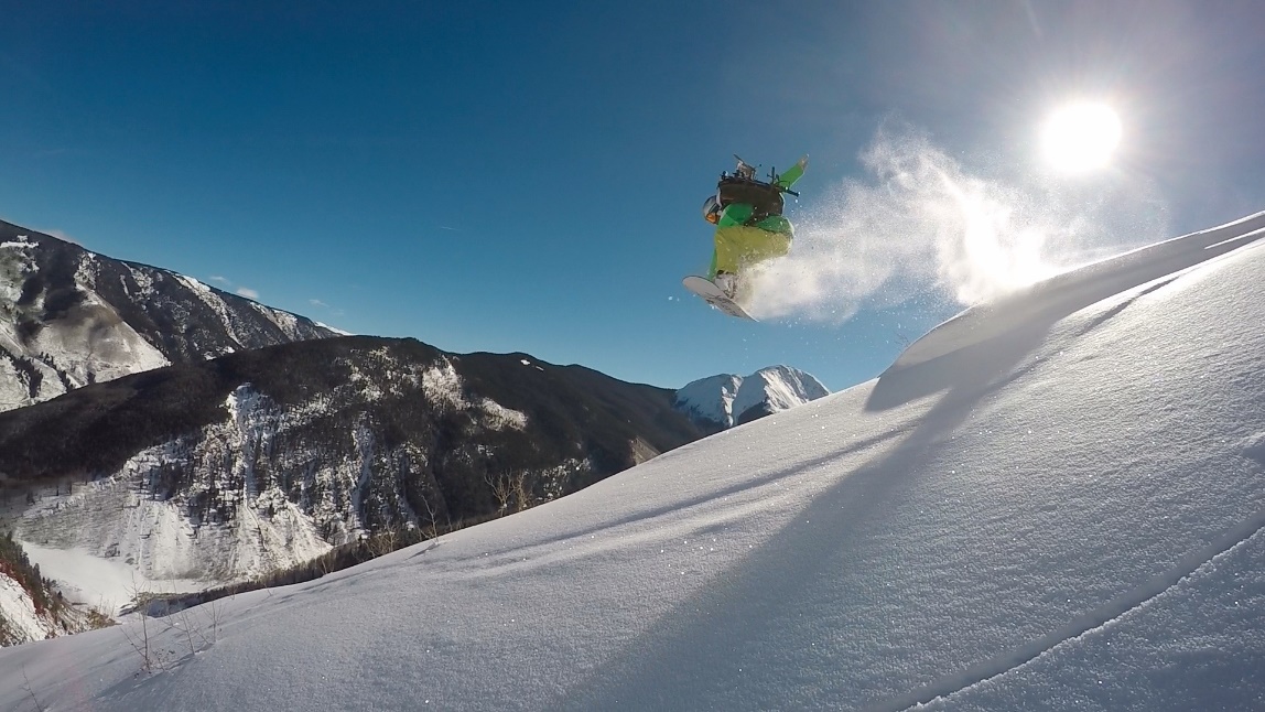 10 Things People From Colorado Miss From Home snowboarding